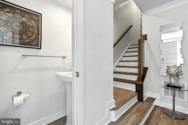 property at 4716 Towne Park Rd