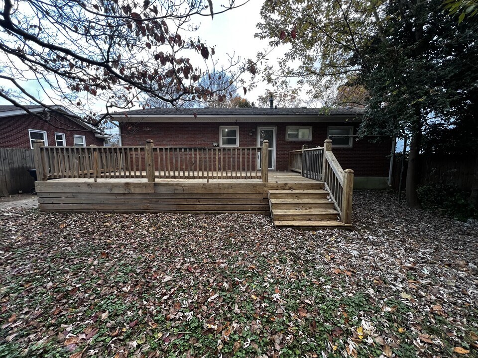 3445 Allison Way in Louisville, KY - Building Photo