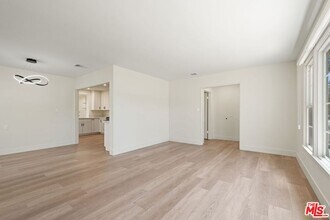 2943 Los Olivos Ln in Montrose, CA - Building Photo - Building Photo
