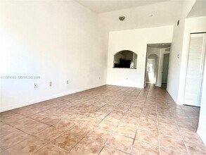 930 NE 33rd Terrace in Homestead, FL - Building Photo - Building Photo