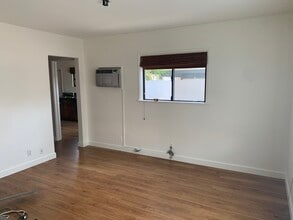 7156 Lexington Ave, Unit 7154 in West Hollywood, CA - Building Photo - Building Photo