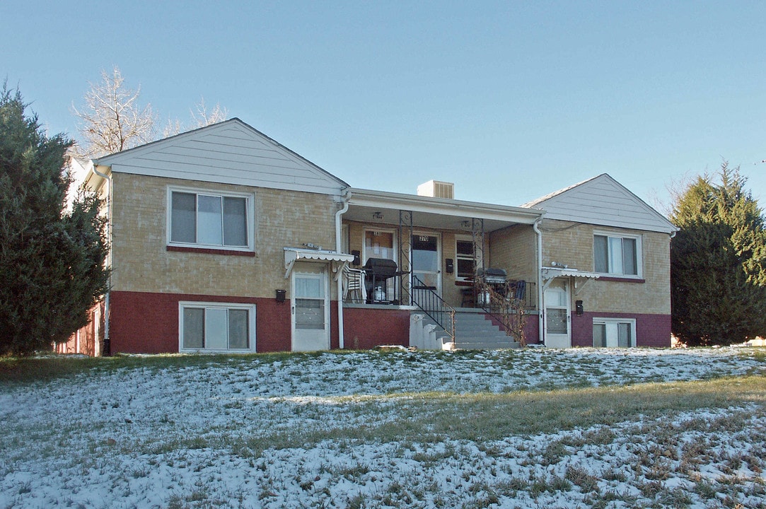 R-2 Zoned Apartment Bldg in Englewood, CO - Building Photo
