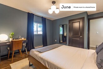 Room in Shared 6 bed/4 bath home in Boston, MA - Foto de edificio - Building Photo