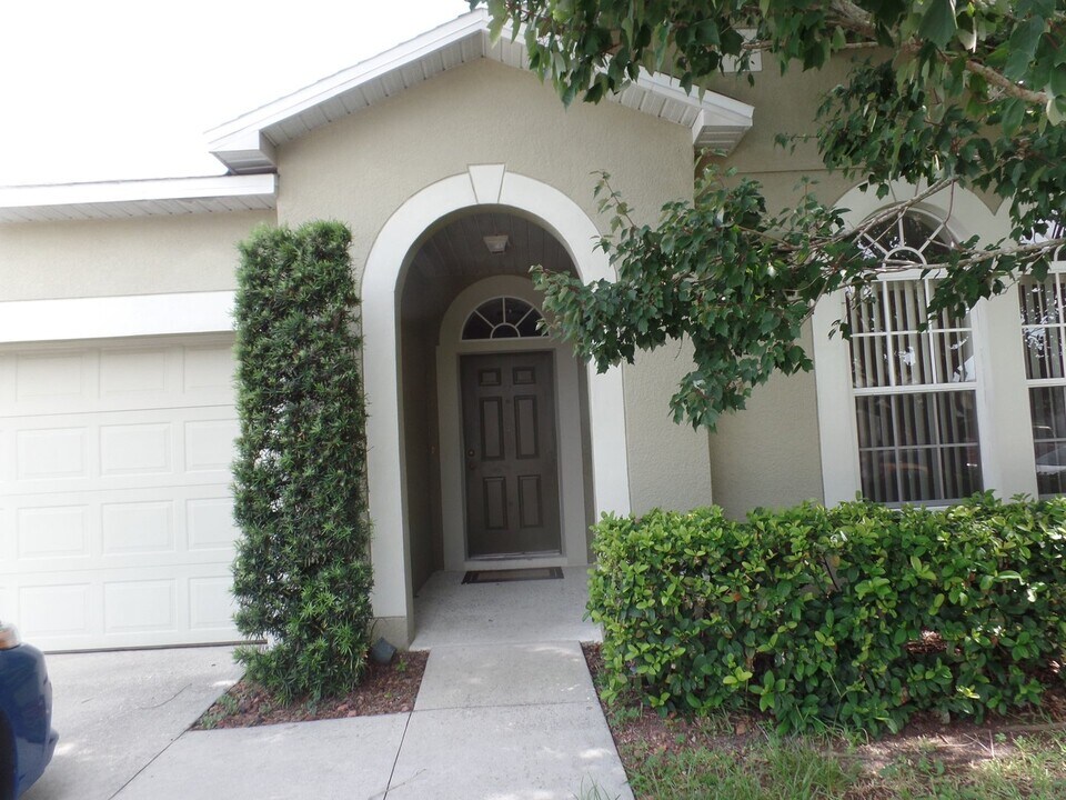7830 Bear Claw Run in Orlando, FL - Building Photo