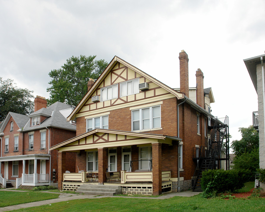 1665-1667 Summit St in Columbus, OH - Building Photo