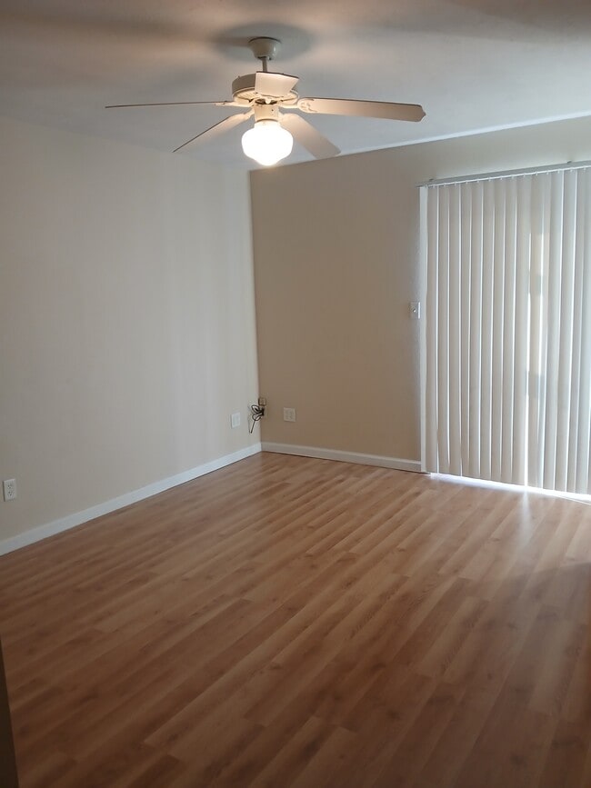 510 S Poplar St in Carbondale, IL - Building Photo - Building Photo