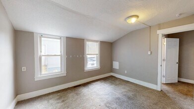 6011 Pear Ave in Cleveland, OH - Building Photo - Building Photo