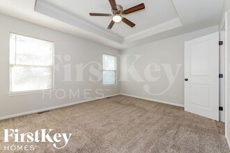 11115 Highview Rd in Peculiar, MO - Building Photo - Building Photo