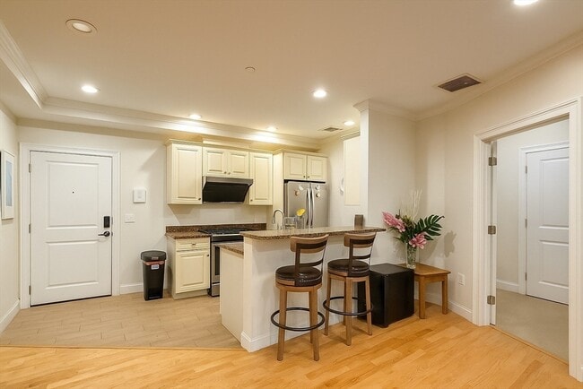 463 Rutherford Ave in Boston, MA - Building Photo - Building Photo