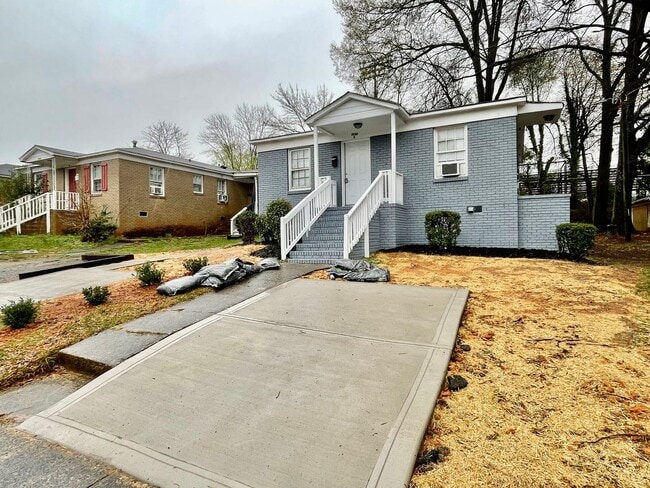 1930 Terrybrook Ln in Charlotte, NC - Building Photo - Building Photo