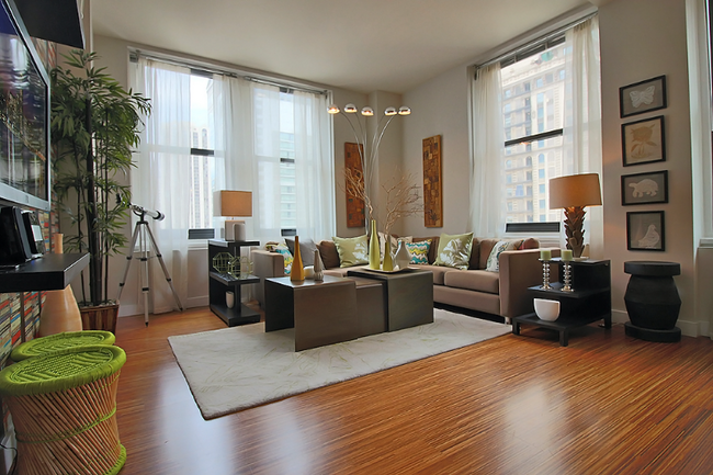 180 N Michigan Ave in Chicago, IL - Building Photo - Building Photo