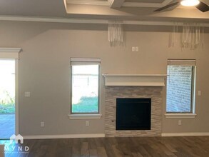 9213 NW 89th St in Yukon, OK - Foto de edificio - Building Photo