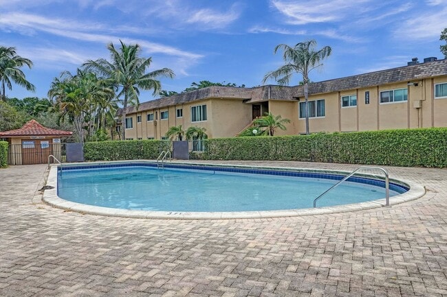 Lakeside Condominiums
