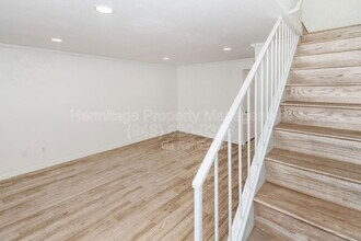 35 Kazan St in Irvine, CA - Foto de edificio - Building Photo