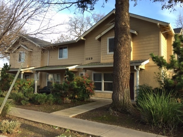 property at 1149 W 3rd St