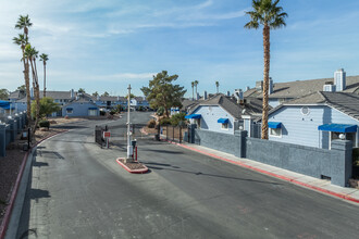 5365 Shake Ct in Las Vegas, NV - Building Photo - Building Photo