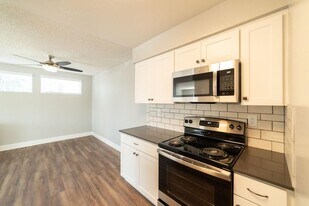 Woodlark in Hayward, CA - Building Photo