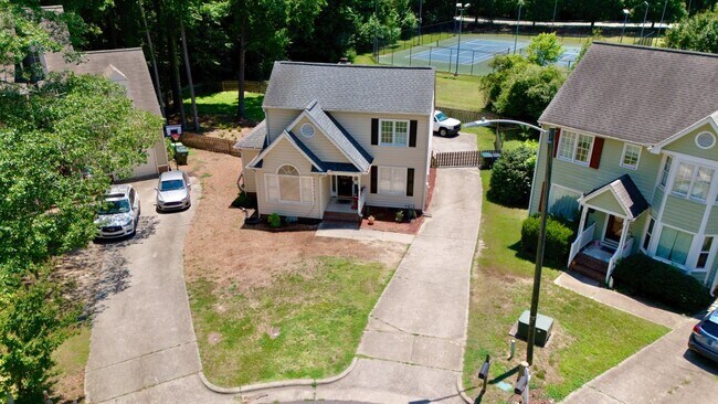 4512 Emmit Dr in Raleigh, NC - Building Photo - Building Photo