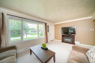 2316 Beethoven Ave in Portage, MI - Building Photo - Building Photo