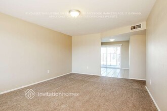 3902 W Camino Acequia in Phoenix, AZ - Building Photo - Building Photo