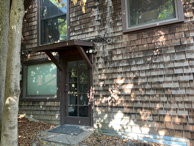property at 5728 Merriewood Dr