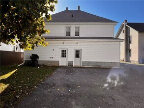 927 Salina St in Watertown, NY - Building Photo - Building Photo