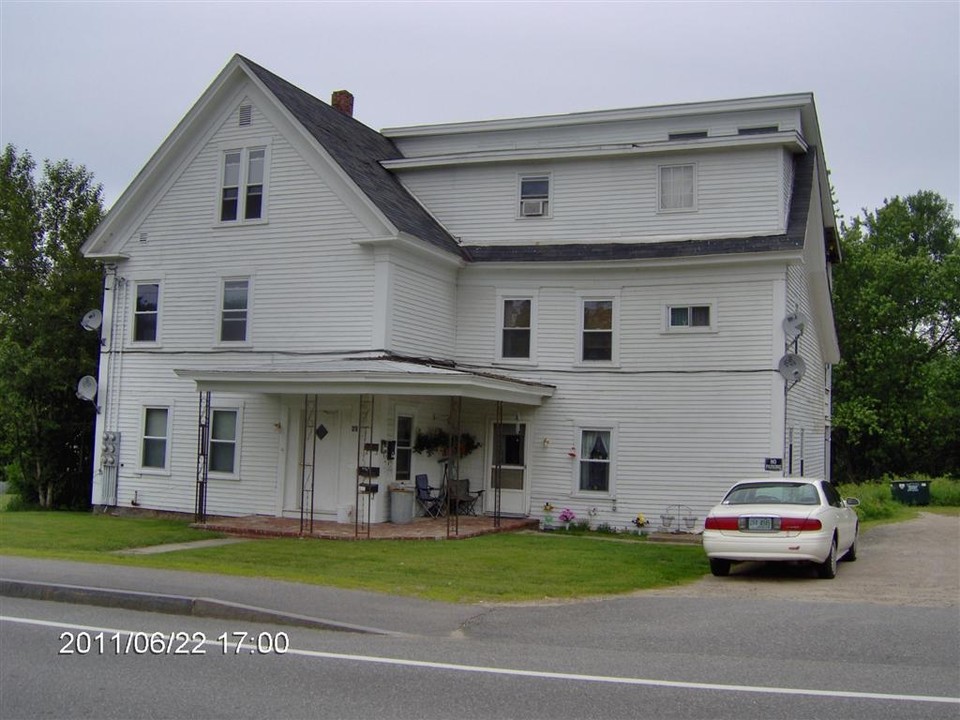 42 Portland St in Lancaster, NH - Foto de edificio