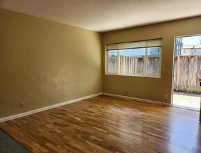 2950 Willamette St in Eugene, OR - Building Photo - Building Photo