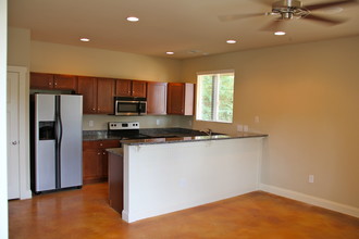 1030 Dr Martin Luther King Jr Pkwy, Unit 19AA in Athens, GA - Building Photo - Building Photo