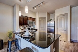 The Edge at Midtown in Oklahoma City, OK - Foto de edificio - Building Photo