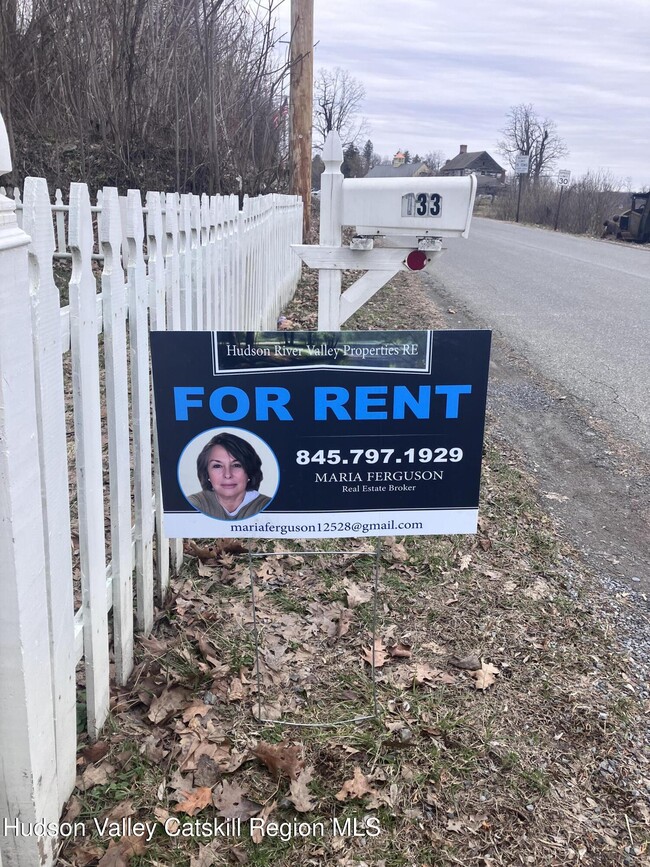 133 N Rd in Milton, NY - Building Photo - Building Photo