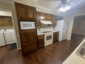 1400 Courtland Dr in Columbia, TN - Building Photo - Building Photo
