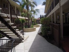 320 J Ave in National City, CA - Building Photo - Building Photo