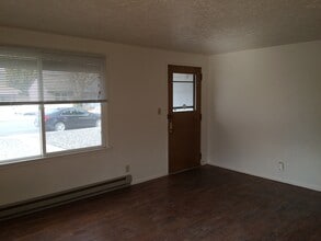 72 E St SE in Ephrata, WA - Building Photo - Building Photo