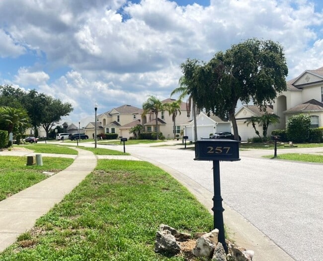 257 Bonville Dr in Davenport, FL - Building Photo - Building Photo