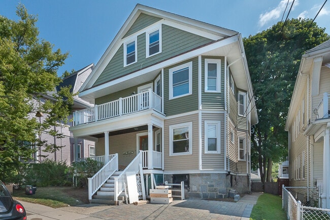 31 Champney St, Unit 2 in Boston, MA - Building Photo - Building Photo