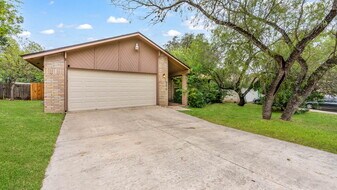 8010 Misty Park St in San Antonio, TX - Building Photo