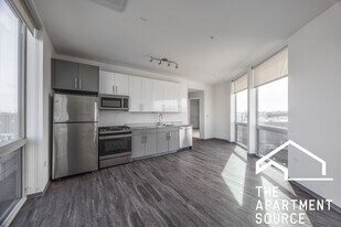 2340 N California Ave in Chicago, IL - Building Photo