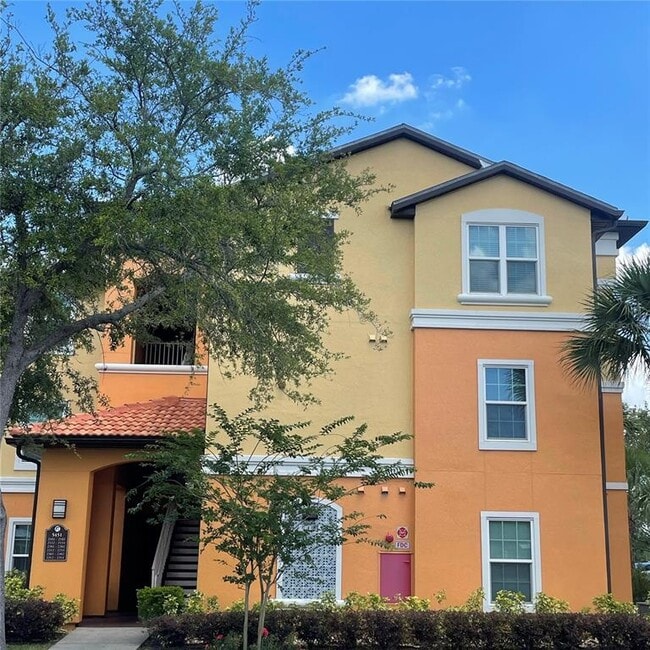 property at 5451 Vineland Rd