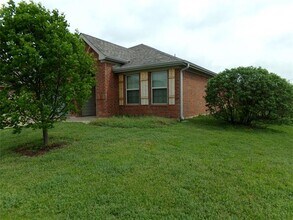 4201 Jasper Ln in Granbury, TX - Building Photo - Building Photo