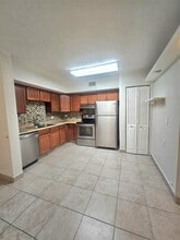3680 N 56th Ave in Hollywood, FL - Foto de edificio - Building Photo