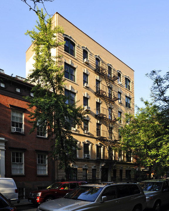 78-80 Bank St in New York, NY - Foto de edificio