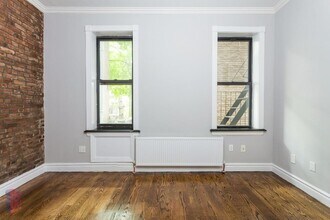 345 E 5th St in New York, NY - Building Photo - Building Photo