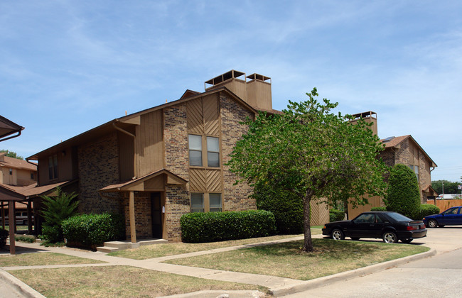 Residential 5 Unit Condo Investment Pkg. in Oklahoma City, OK - Building Photo - Building Photo