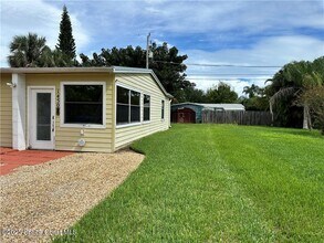 1450 4th Ave in Vero Beach, FL - Building Photo - Building Photo