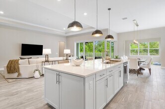 5312 Blue Reed Ln. in Wellington, FL - Foto de edificio - Building Photo