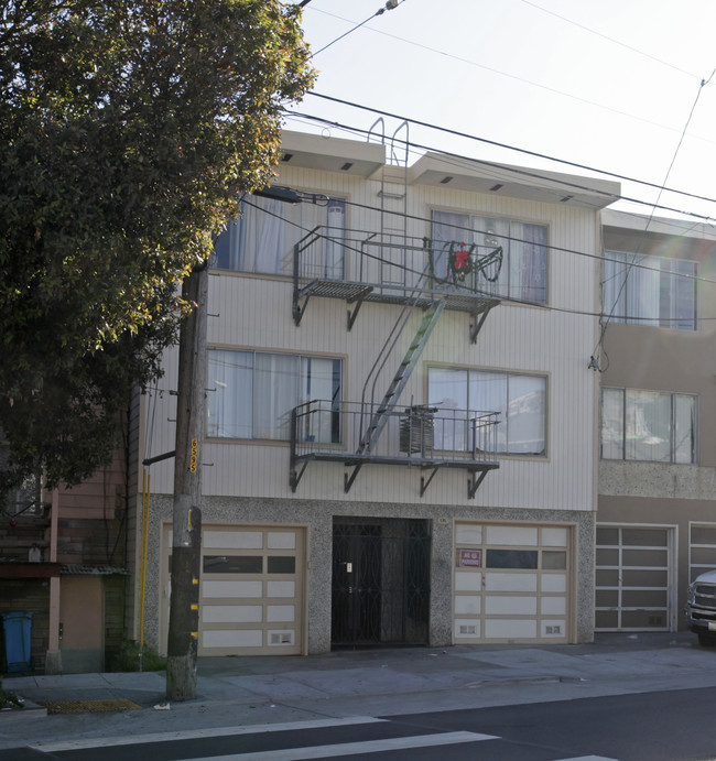 2625 San Jose Ave in San Francisco, CA - Foto de edificio - Building Photo