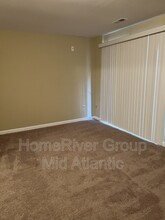 325 Hickory Nut Ct in Pasadena, MD - Building Photo - Building Photo