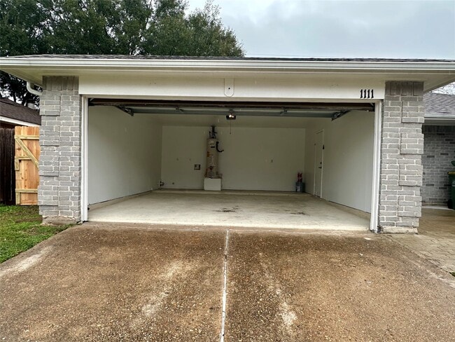 property at 1111 E Brompton Dr