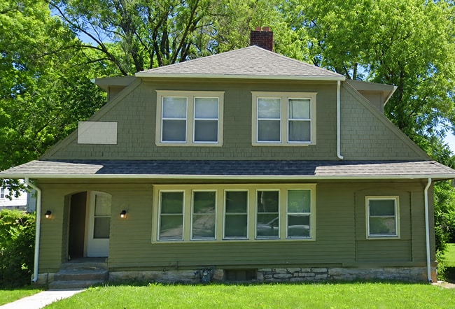 property at 6027 Forest Ave